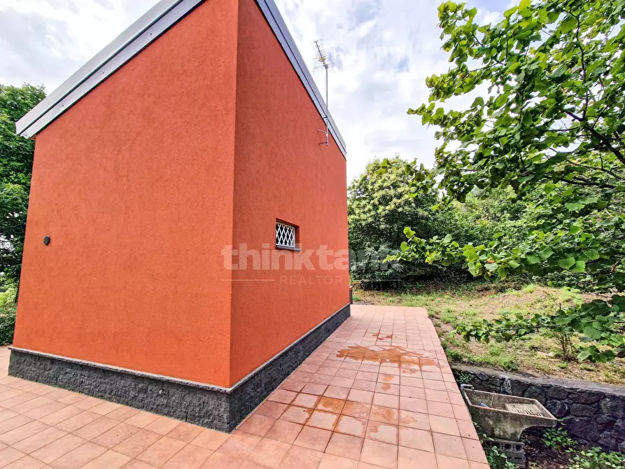 Immagine 13 di Casa indipendente in vendita  in vena snc a Piedimonte Etneo