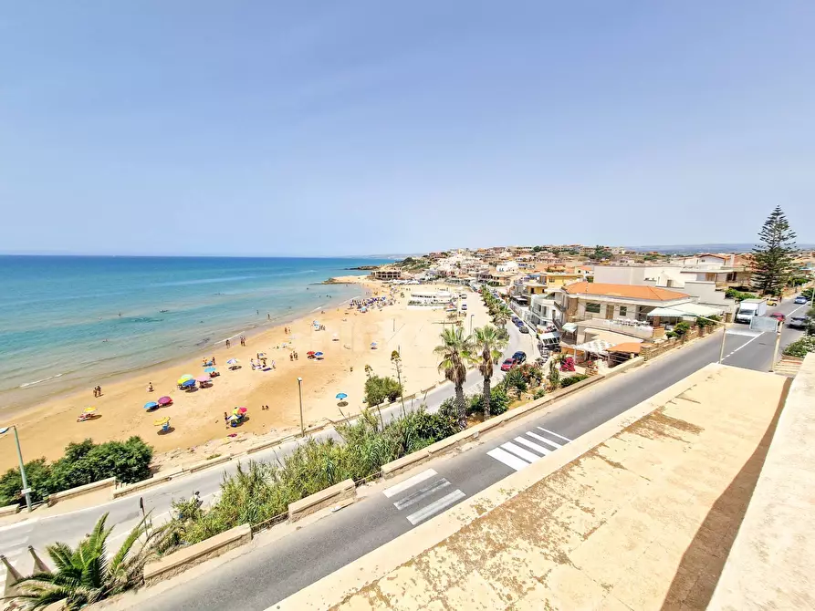 Immagine 11 di Appartamento in vendita  in Via Ciane snc a Scicli