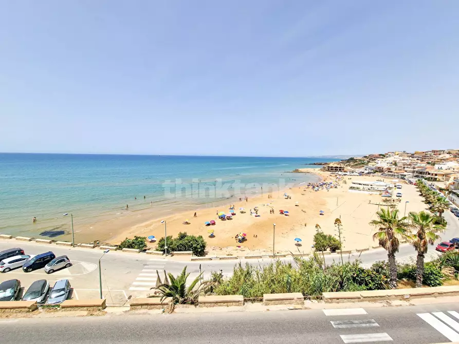 Immagine 2 di Appartamento in vendita  in Via Ciane snc a Scicli