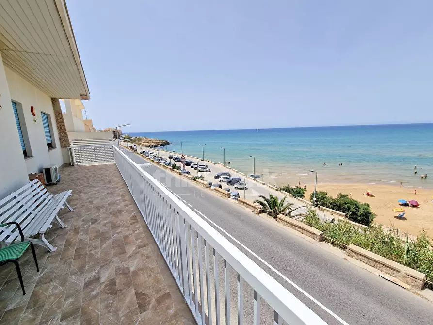 Immagine 18 di Appartamento in vendita  in Via Ciane snc a Scicli