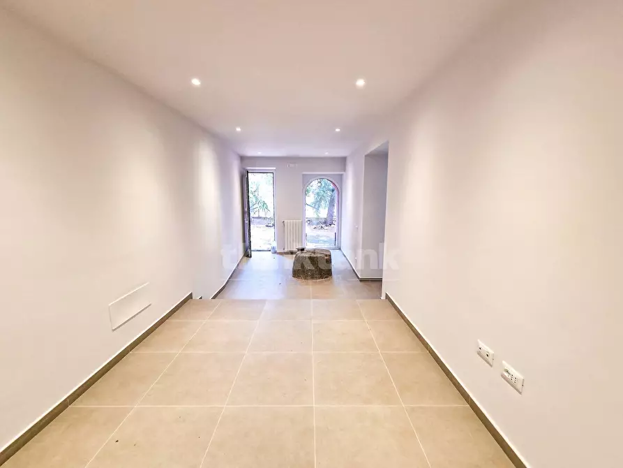 Immagine 15 di Appartamento in vendita  in Via Pietro Nenni snc a Zafferana Etnea