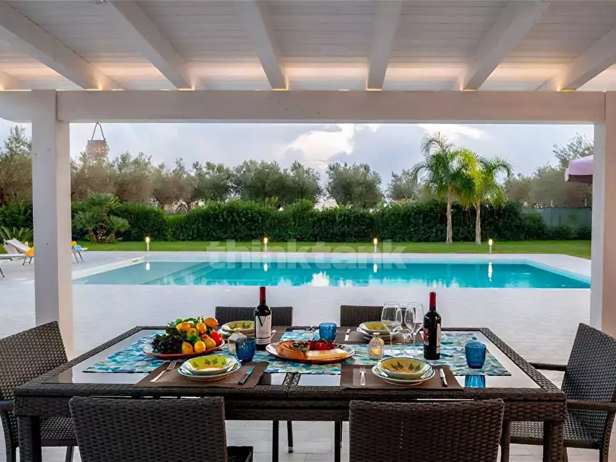 Immagine 5 di Villa in vendita  in Via Ucca Marina snc a Ispica