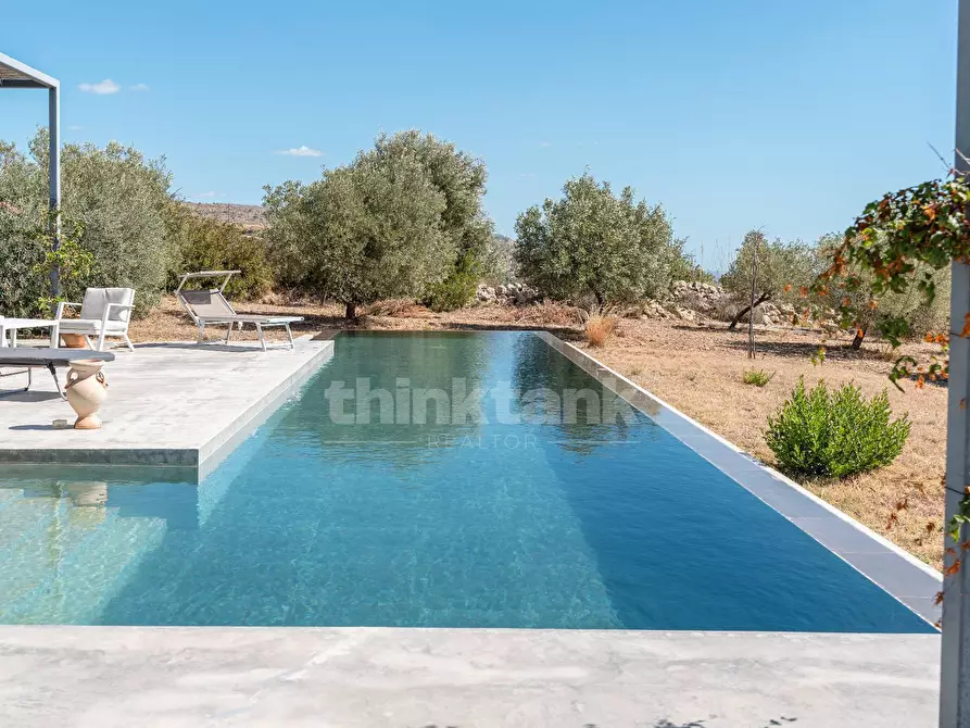 Immagine 36 di Villa in vendita  in via Meti a Avola