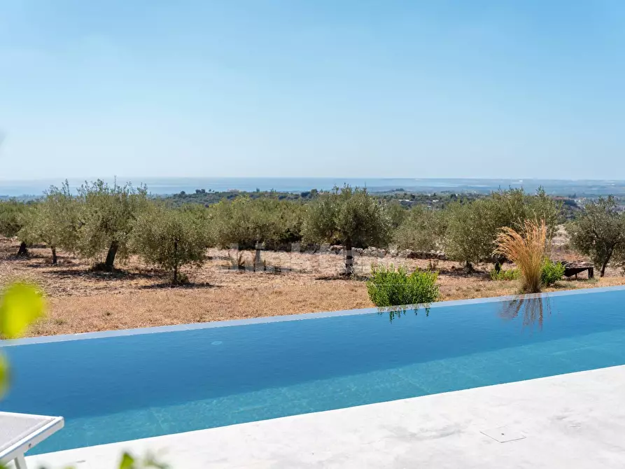 Immagine 2 di Villa in vendita  in via Meti a Avola