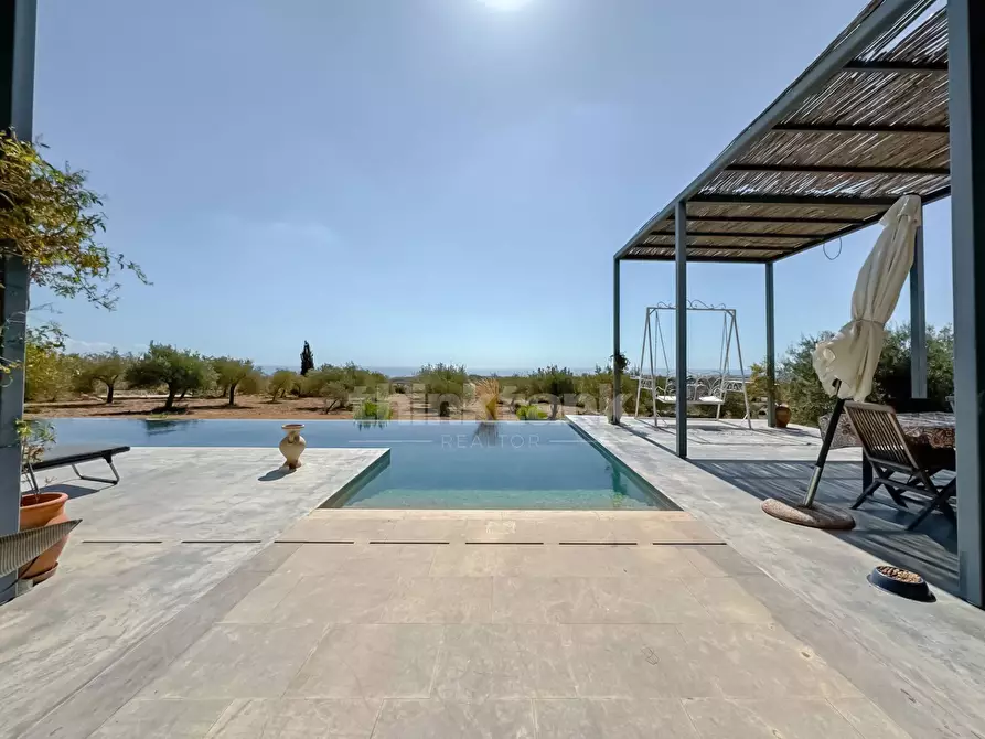 Immagine 35 di Villa in vendita  in via Meti a Avola