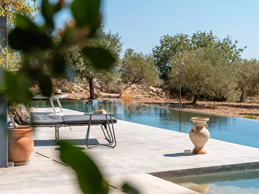 Immagine 42 di Villa in vendita  in via Meti a Avola