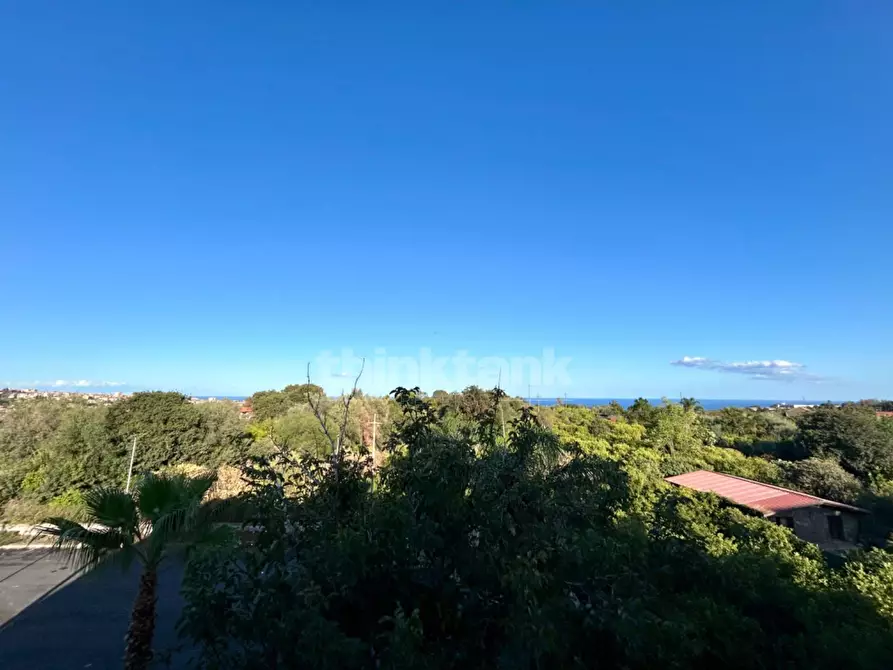 Immagine 11 di Appartamento in vendita  in via finocchiari 121 a Aci Catena