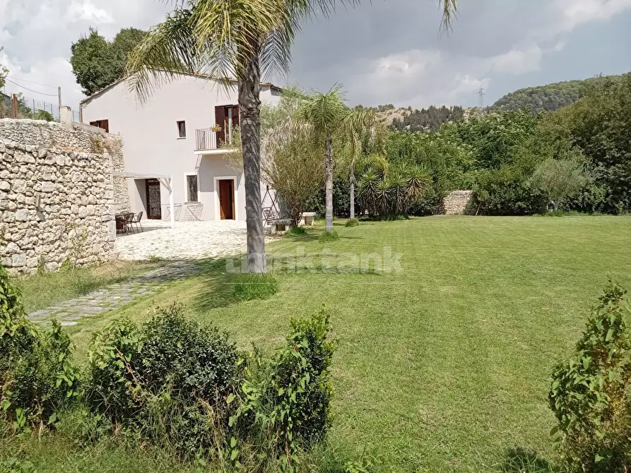 Immagine 9 di Villa in vendita  in Ragusa Ibla a Ragusa