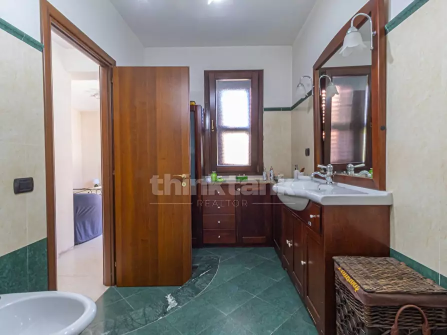 Immagine 19 di Villa in vendita  in Via Venerando Gangi 11 a Catania