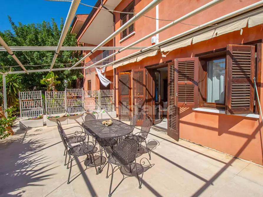 Immagine 43 di Villa in vendita  in Via Venerando Gangi 11 a Catania