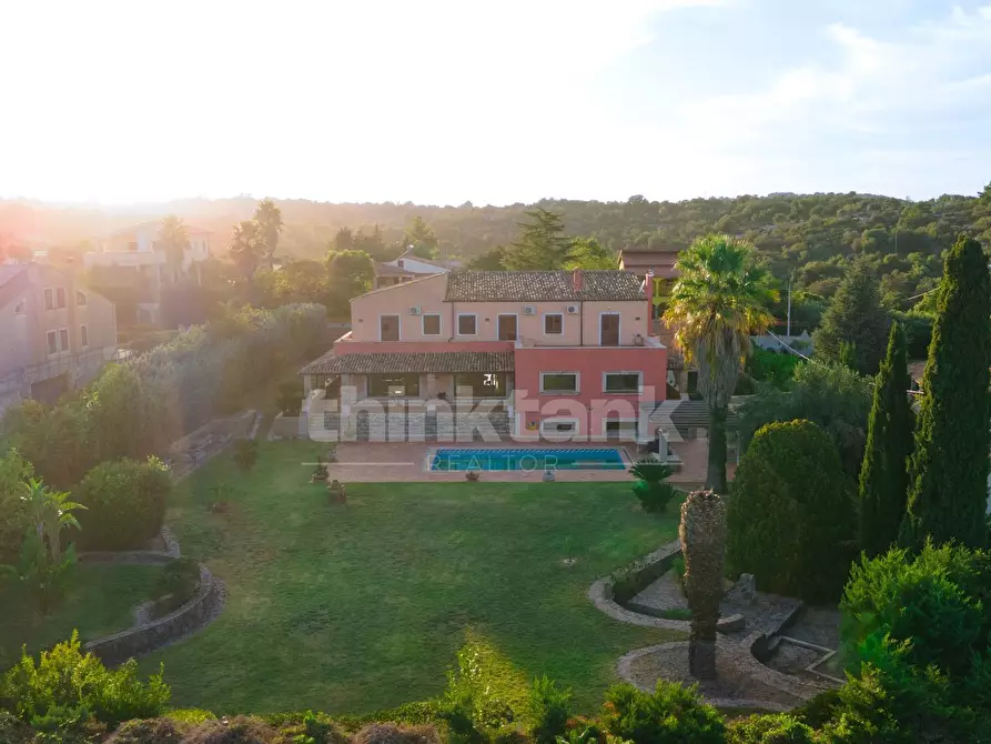 Immagine 4 di Villa in vendita  in via madonna del Carmelo snc a Buccheri