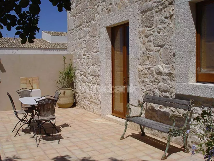 Immagine 19 di Rustico / casale in vendita  in Donnafugata snc a Ragusa