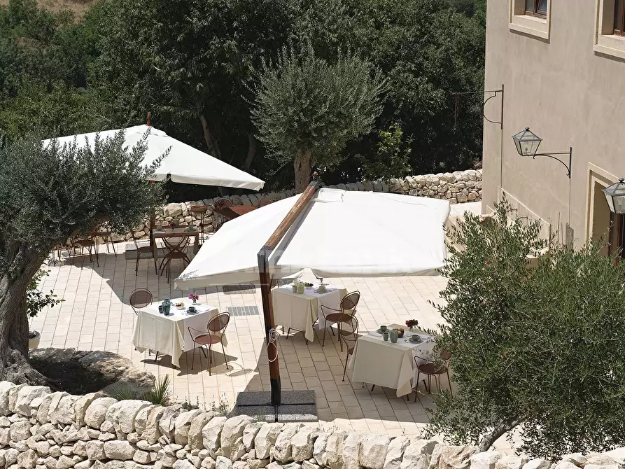 Immagine 21 di Rustico / casale in vendita  in Donnafugata snc a Ragusa