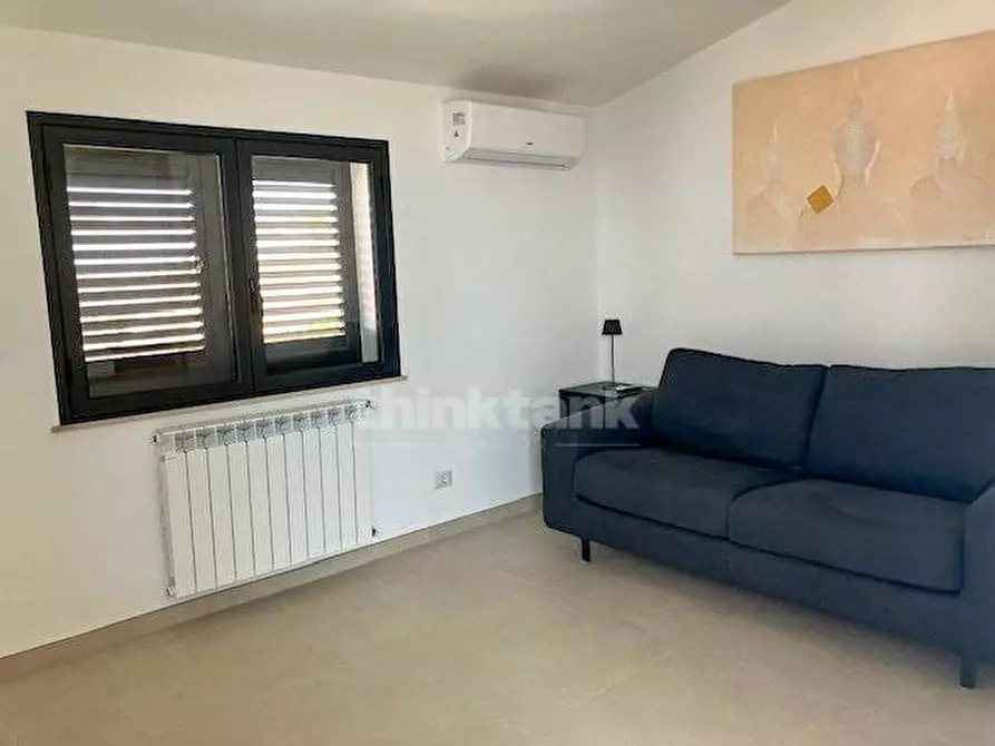 Immagine 18 di Villa in vendita  in Via dello Sbarco Anglo Americano snc a Camastra