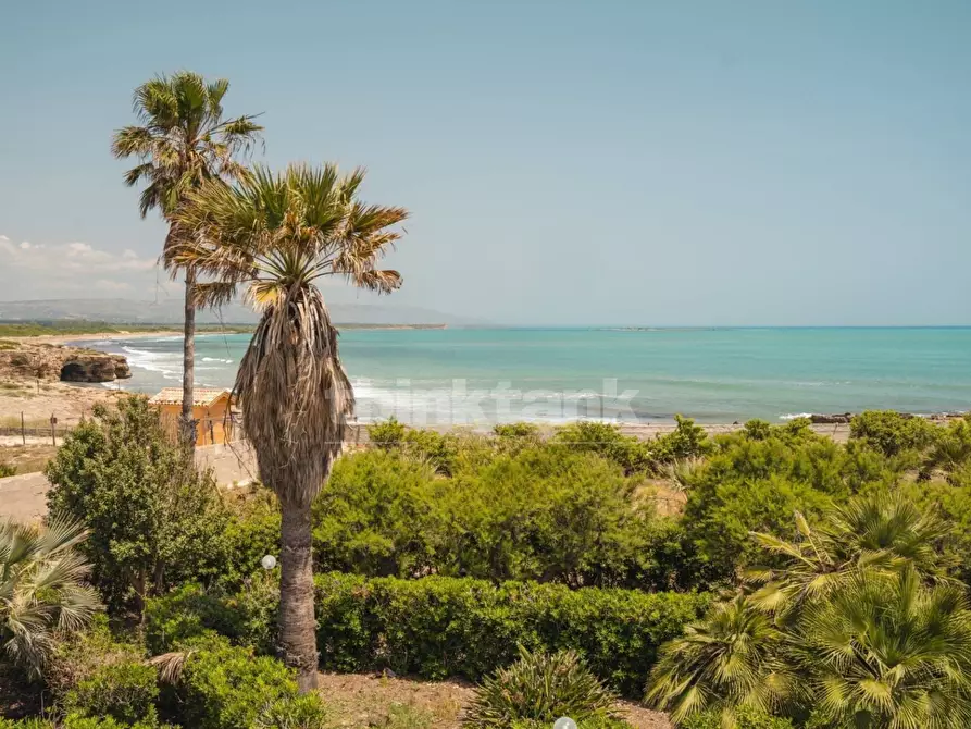 Immagine 27 di Villa in vendita  in Cittadella dei Maccari snc a Noto