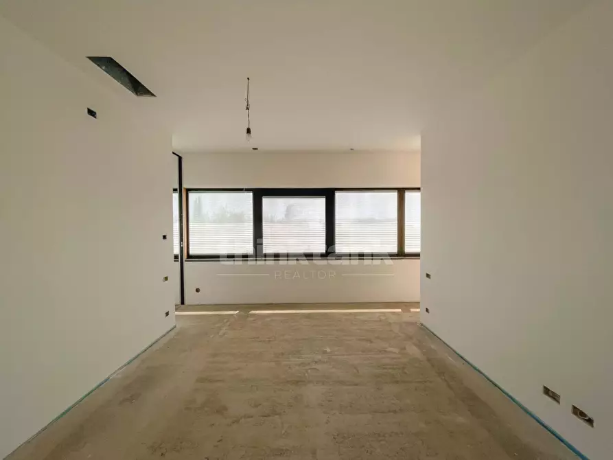 Immagine 10 di Villa in vendita  in strada tremmilia snc a Siracusa