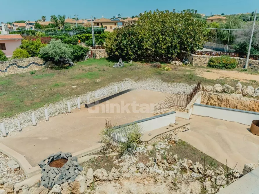 Immagine 35 di Villa in vendita  in strada tremmilia snc a Siracusa