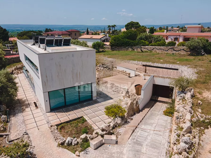 Immagine 31 di Villa in vendita  in strada tremmilia snc a Siracusa