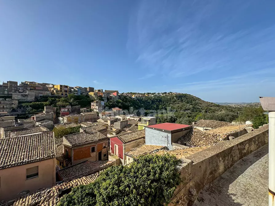 Immagine 4 di Casa indipendente in vendita  in Ronco Scalzo 9 a Buccheri