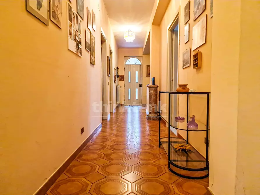 Immagine 6 di Villa in vendita  in Tarderia snc a Gravina Di Catania