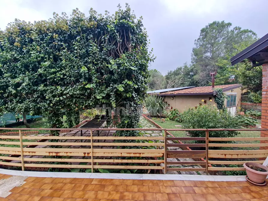 Immagine 18 di Villa in vendita  in Tarderia snc a Gravina Di Catania