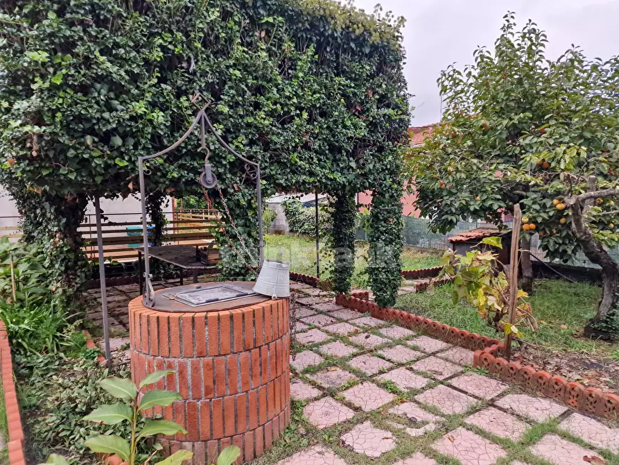 Immagine 19 di Villa in vendita  in Tarderia snc a Gravina Di Catania