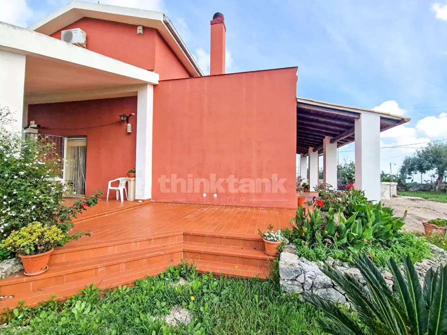 Immagine 37 di Villa in vendita  in Contrada Cozzo lupo snc a Noto
