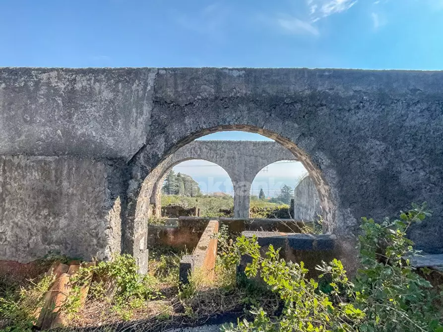 Immagine 16 di Rustico / casale in vendita  in Via filippo Meda snc a Mascali