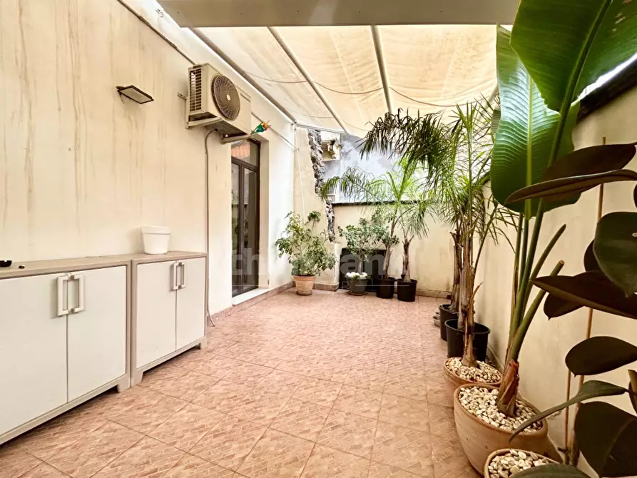 Immagine 36 di Appartamento in vendita  in via plebiscito snc a Catania