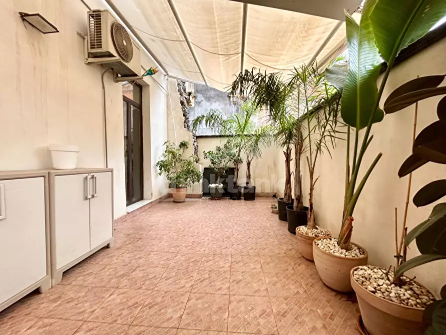 Immagine 37 di Appartamento in vendita  in via plebiscito snc a Catania