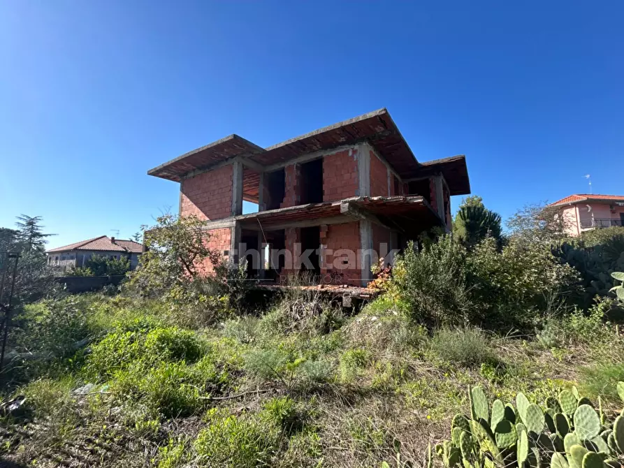 Immagine 6 di Villa in vendita  in via mompilieri a Gravina Di Catania