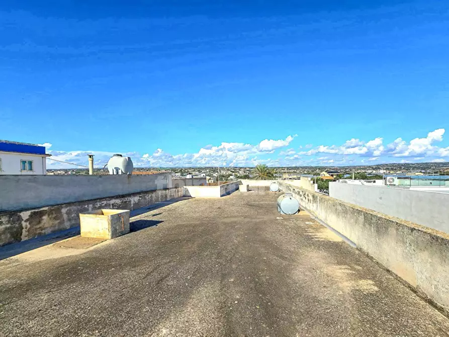 Immagine 36 di Villa in vendita  in via comiso snc a Scicli