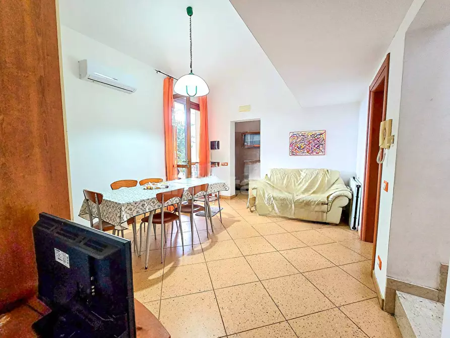 Immagine 21 di Villa in vendita  in via Strada Circonvallazione snc a Vittoria