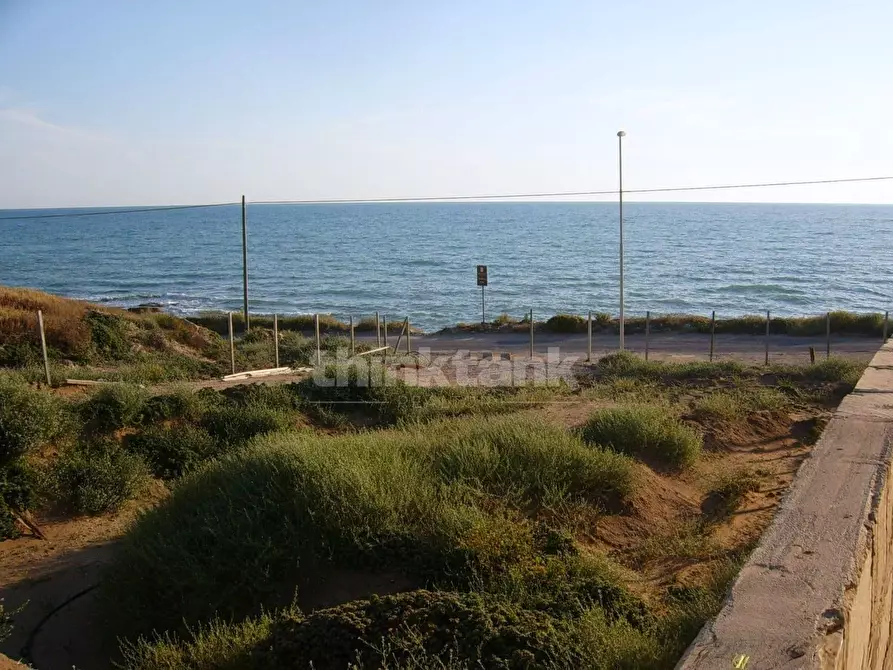 Immagine 3 di Terreno residenziale in vendita  in Via Riviera Lanterna snc a Vittoria