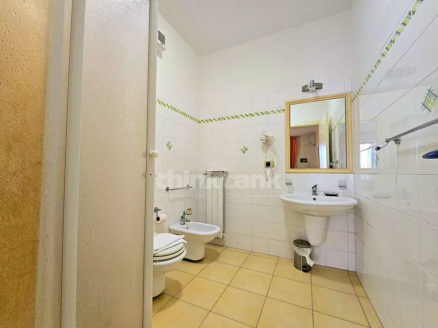 Immagine 14 di Palazzo in vendita  in Via Dell' Arno snc a Modica