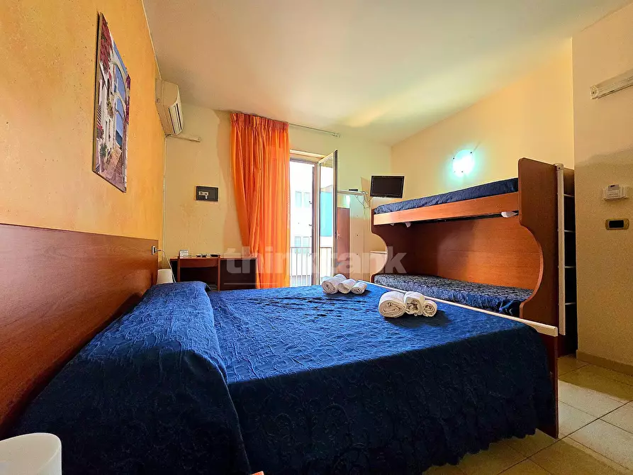 Immagine 15 di Palazzo in vendita  in Via Dell' Arno snc a Modica