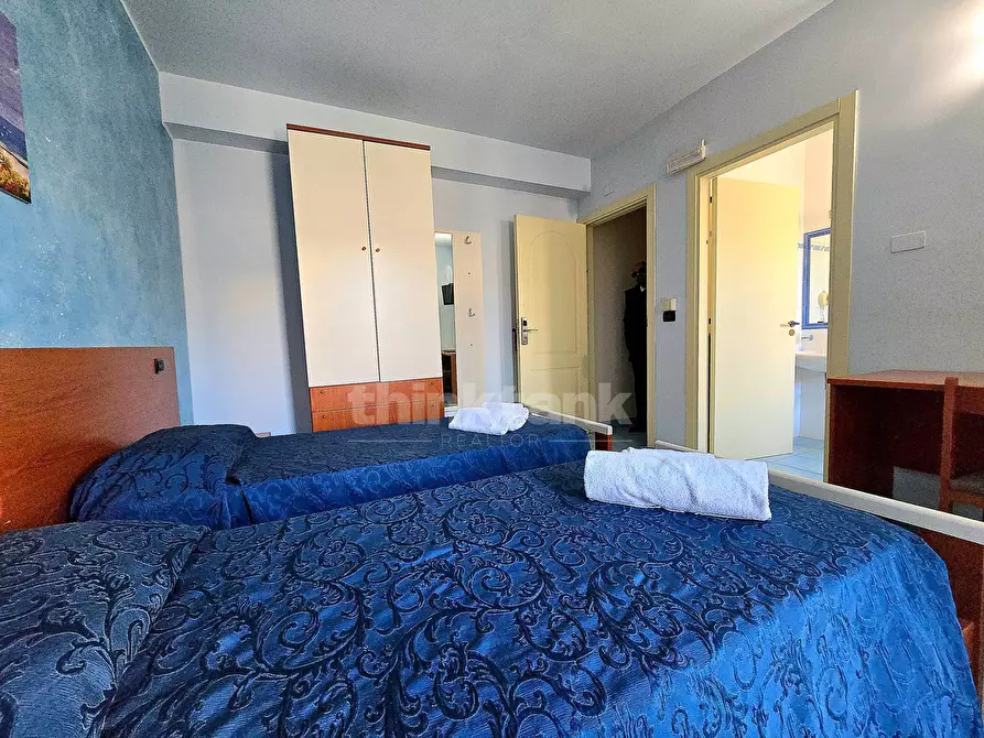 Immagine 24 di Palazzo in vendita  in Via Dell' Arno snc a Modica