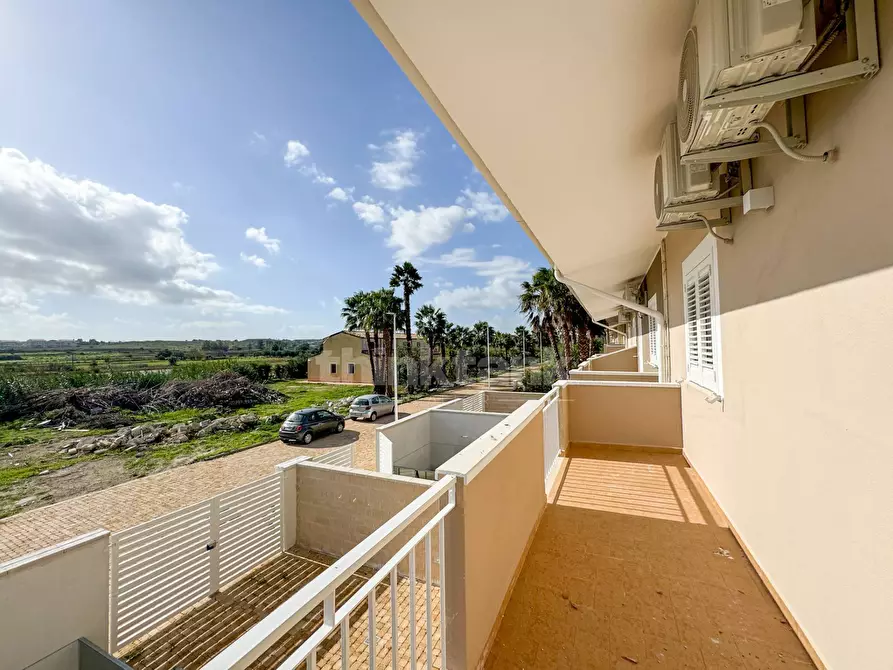 Immagine 20 di Villetta a schiera in vendita  in S.da Provinciale 84 snc a Pachino