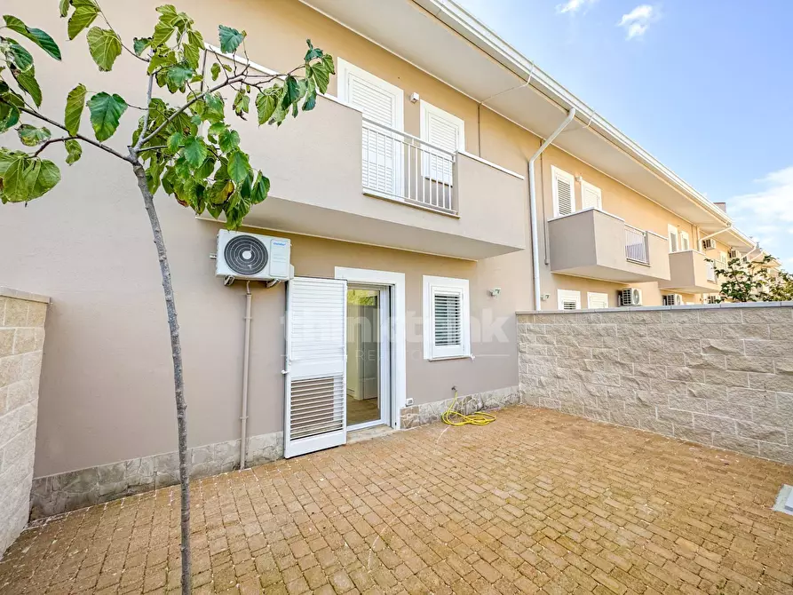 Immagine 7 di Villetta a schiera in vendita  in S.da Provinciale 84 snc a Pachino