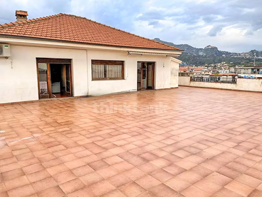 Immagine 15 di Attico in vendita  in Via Firenze snc a Giardini-Naxos