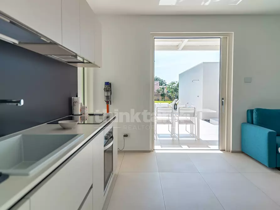 Immagine 18 di Villa in vendita  in via dei fiordalisi a Ispica