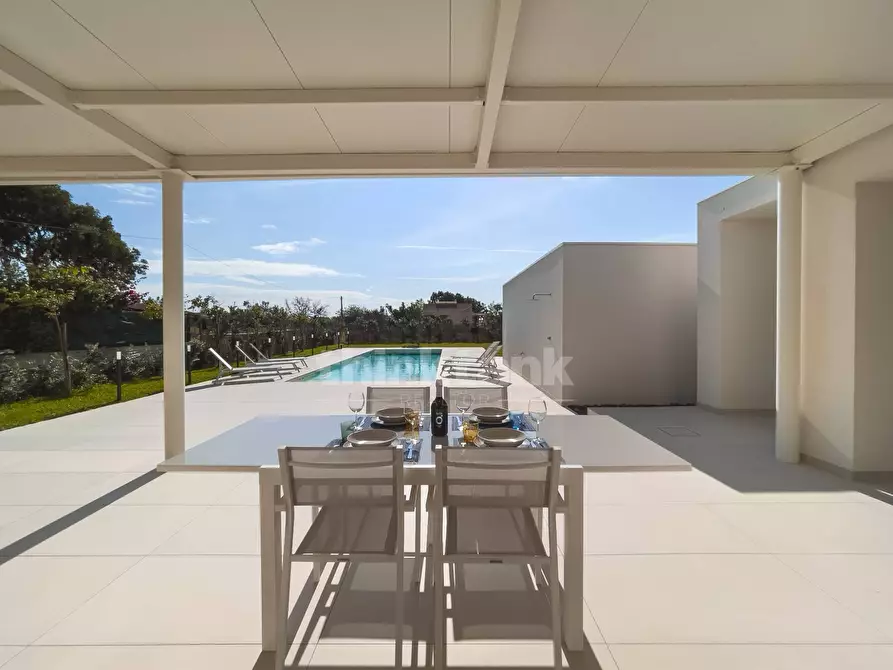 Immagine 9 di Villa in vendita  in via dei fiordalisi a Ispica