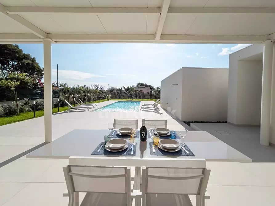 Immagine 37 di Villa in vendita  in via dei fiordalisi a Ispica