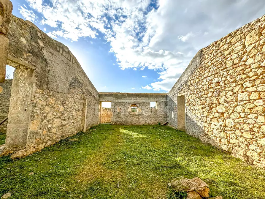 Immagine 1 di Rustico / casale in vendita  in contrada Buonivini a Noto