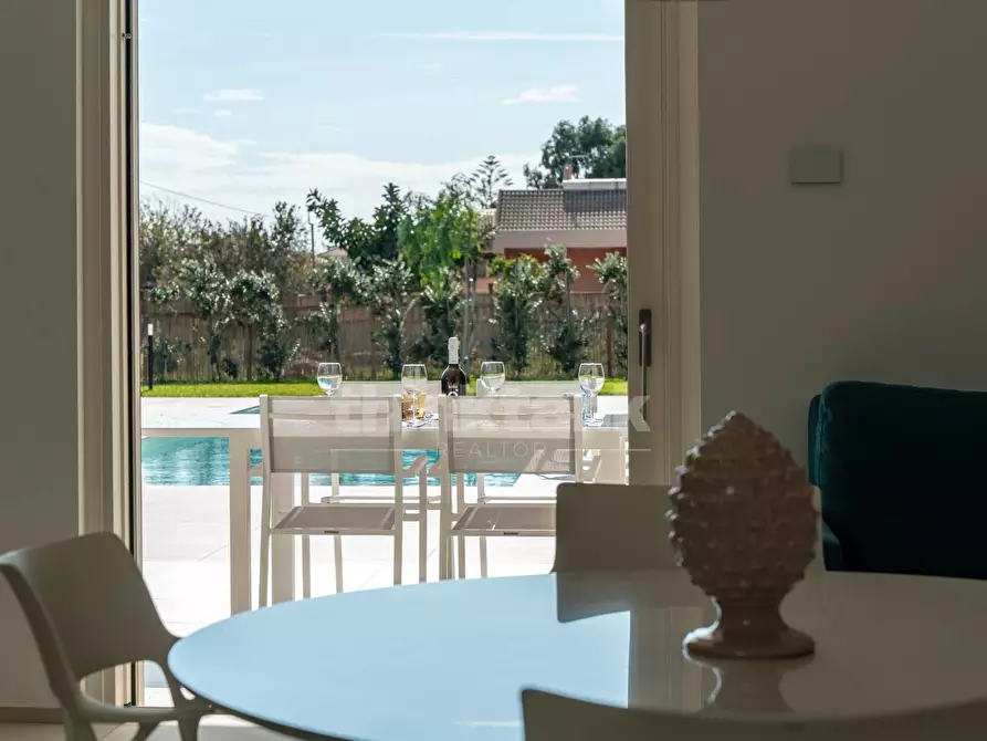 Immagine 4 di Villa in affitto  in Via Dei Fiordalisi a Ispica