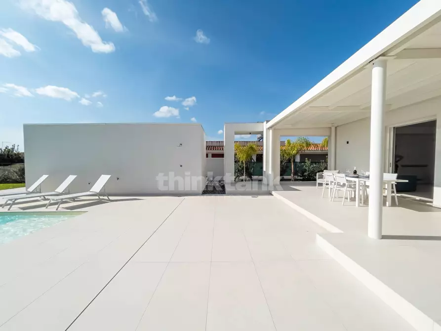 Immagine 55 di Villa in affitto  in Via Dei Fiordalisi a Ispica