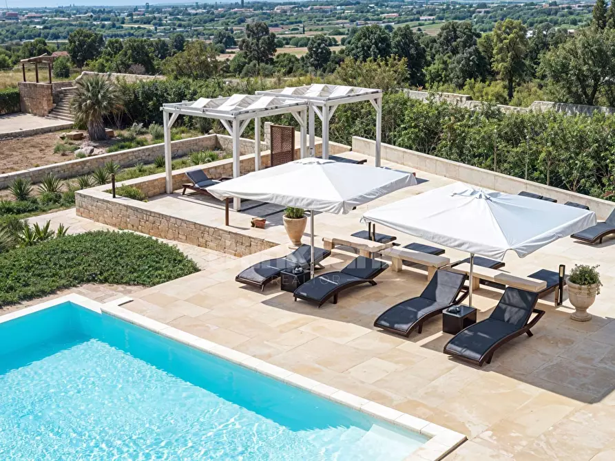 Immagine 11 di Villa in vendita  in Via Crisilio SNC a Avola