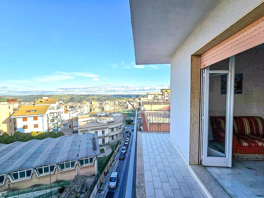 Immagine 5 di Appartamento in vendita  in via Umberto Giordano snc a Ragusa