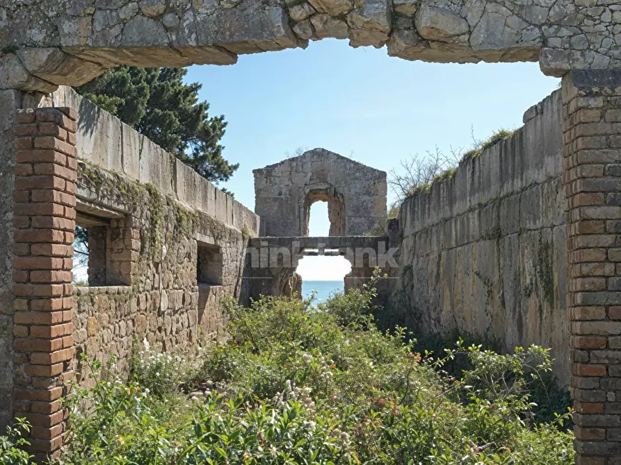 Immagine 6 di Rustico / casale in vendita  in Via Tonnara Terrauzza a Siracusa