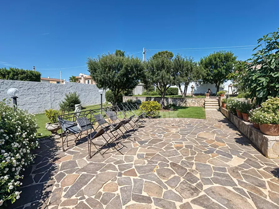 Immagine 37 di Villa in vendita  in via delle Fornaci s.n.c. a Siracusa